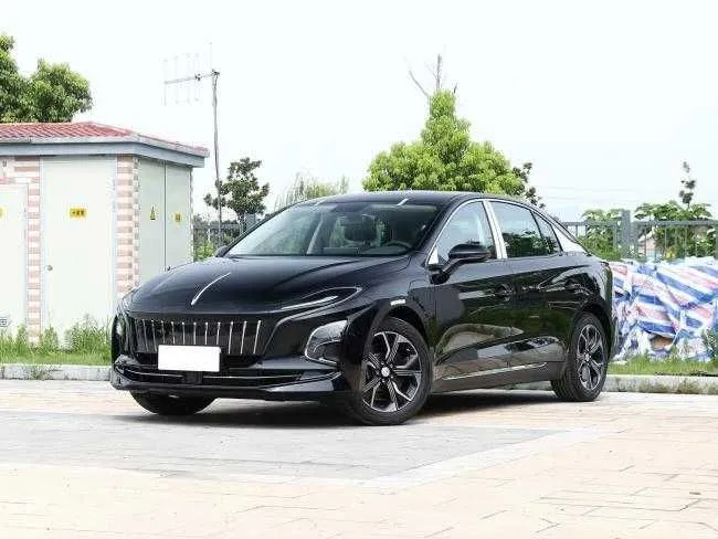 Hongqi e-qm5 500km