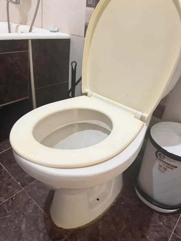Unitaz sotiladi 1
