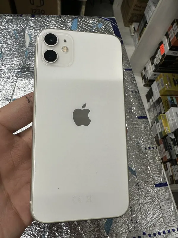 Iphone11 sotiladi Iphone11 sotiladi