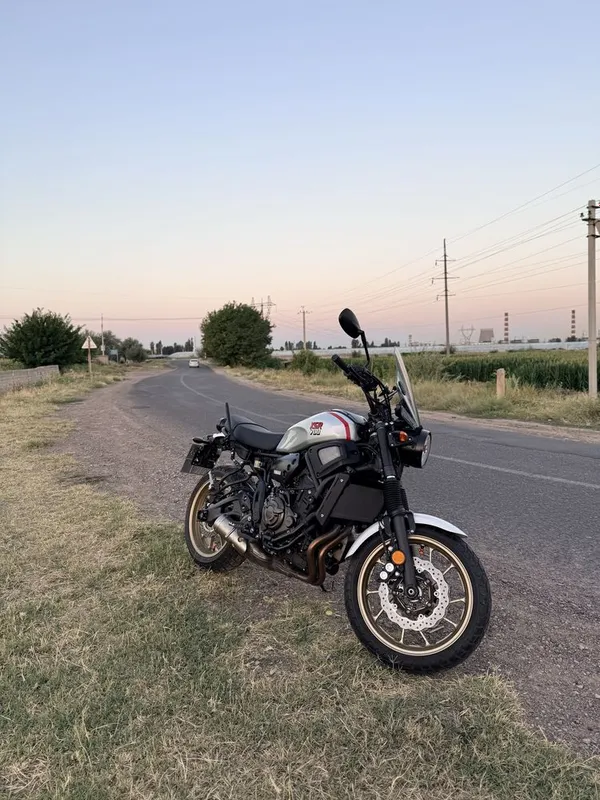 Yamaha xsr700 new motosikle 2023 2 Yamaha xsr700 new motosikle 2023 2
