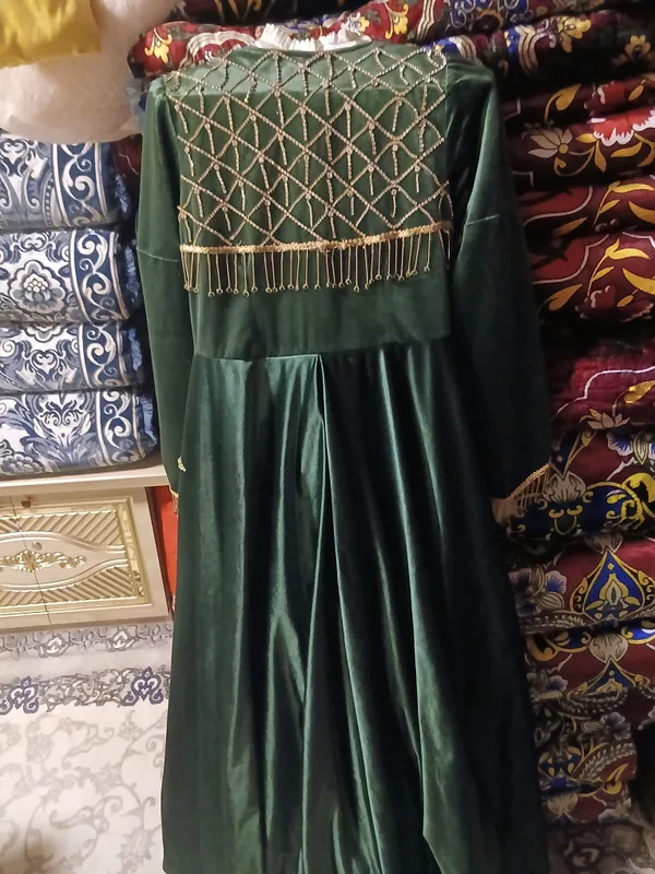 Vecherniy ko'ylak sotiladi. Holati a'lo darajada — фото 3
