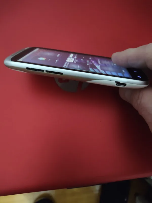 HTC Sense telefoni 3
