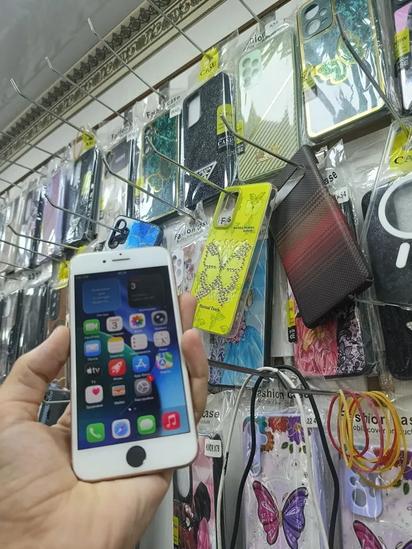 iPhone se 2020 (8korpusda) — фото 1