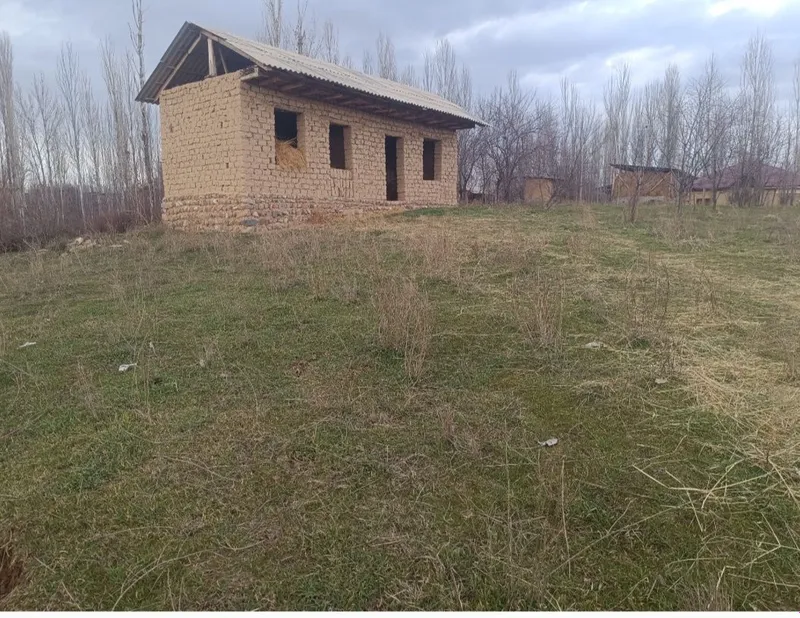 Участка srochna sotiladi 12 sotix