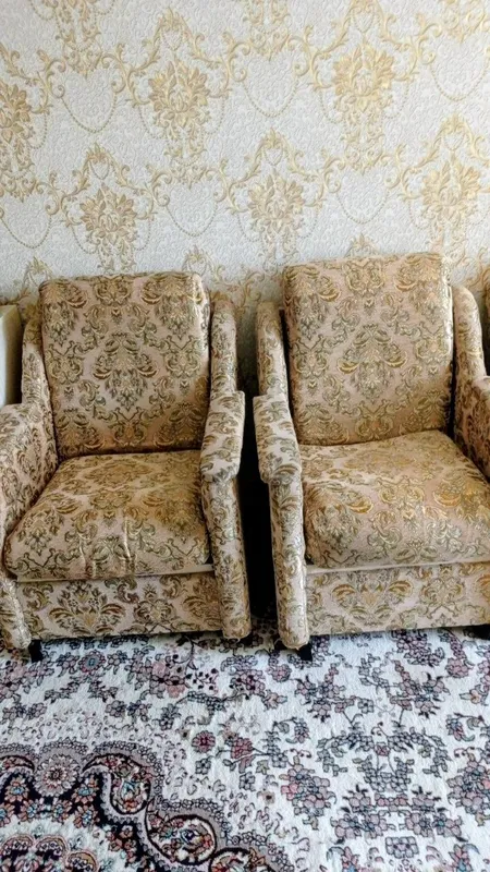 Продаётся диван и 2 кресло 3
