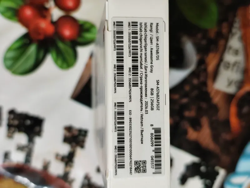 Продаётся новый телефон SAMSUNG 2