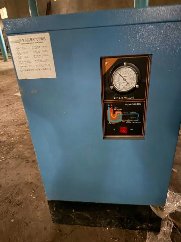 15 HP vintli kompressor + havo quritgich + 500L resiver 4 15 HP vintli kompressor + havo quritgich + 500L resiver 4