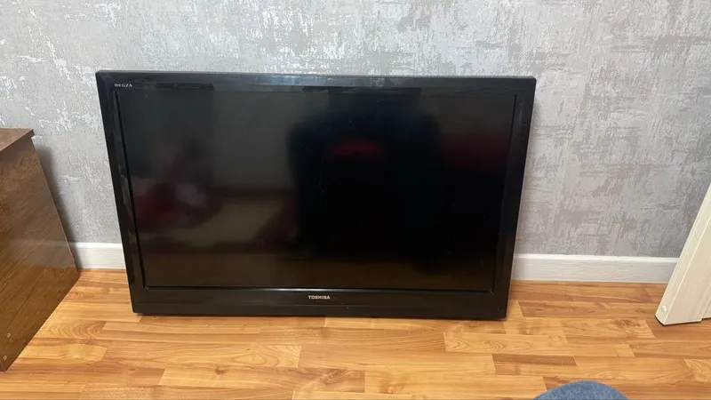 Arzon 41 dyum televizor Toshiba orginal (smart emas)