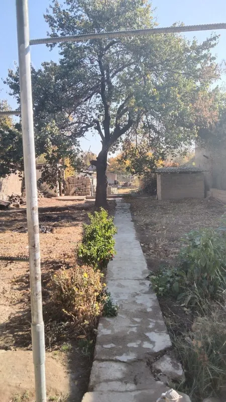 Srochna sotiladi 3 xonali uy moryani yonida basseyni ham bor — фото 2