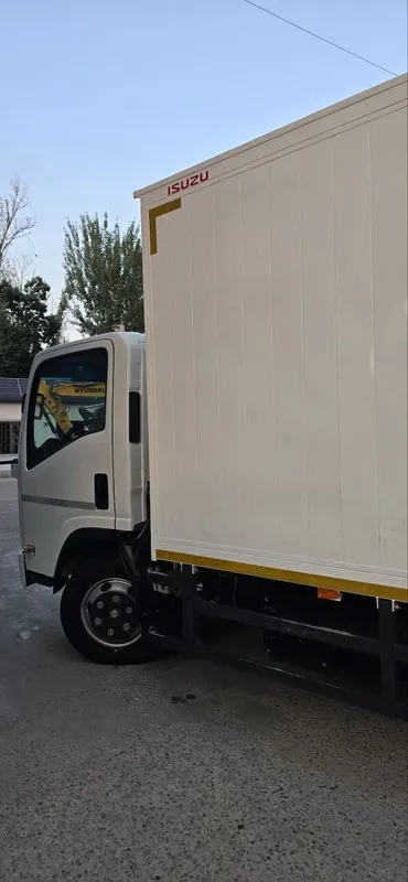 Isuzu reward sng 3