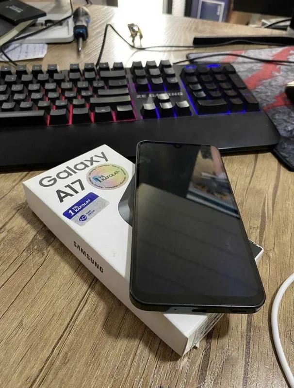 Samsung A17 128 talik