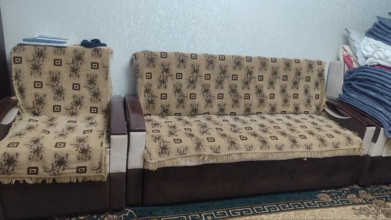 Divan sotiladi