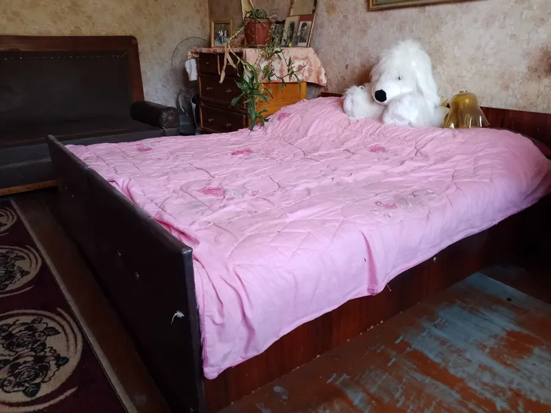 devor mebeli, karavot, divan, narxi kelishiladi 2 devor mebeli, karavot, divan, narxi kelishiladi 2