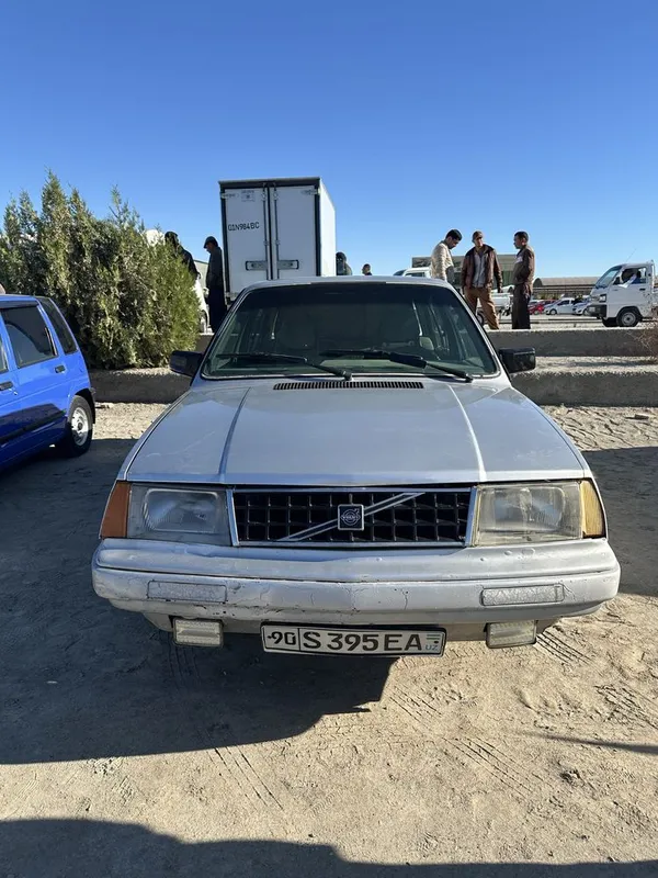 Volvo 1986 metan-benzin 22mln
