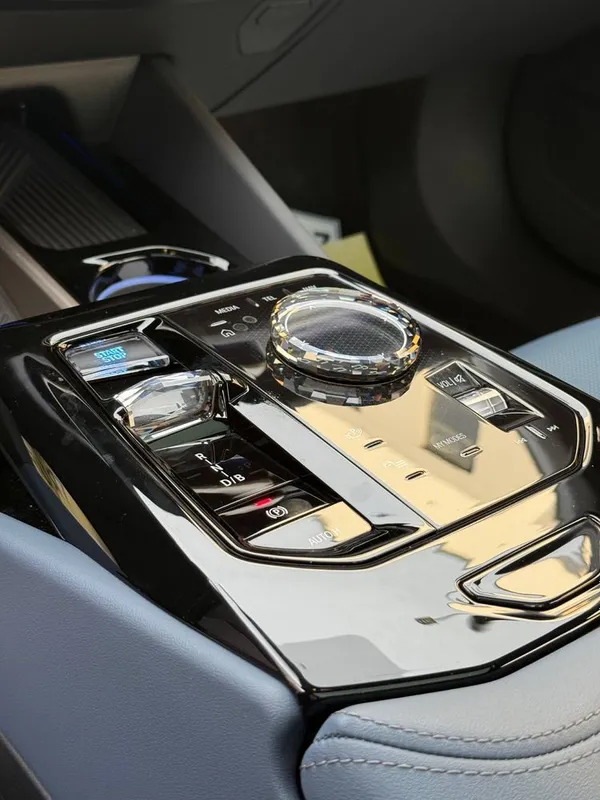 BMW i5 35L full option — фото 4 BMW i5 35L full option — фото 4