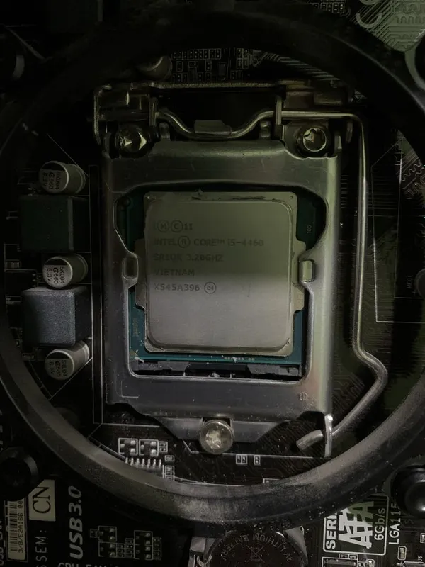 Видеокарта NVIDIA GeForce GT 730, i5 4460, Kingston 8gb ozu — фото 1