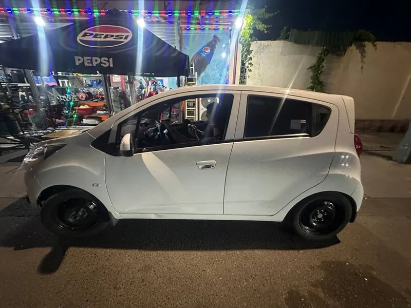 Spark avtomabili sotiladi 4