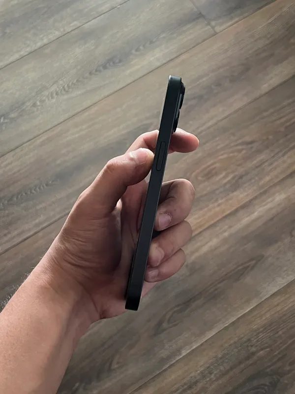 iPhone 14 128gb Midnight ideal 6 iPhone 14 128gb Midnight ideal 6