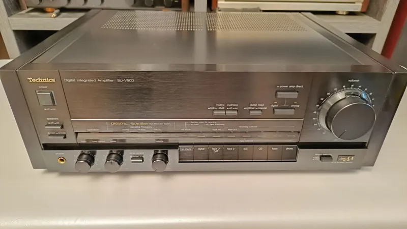 Усилитель. Technics SU-V90D 1 Усилитель. Technics SU-V90D 1