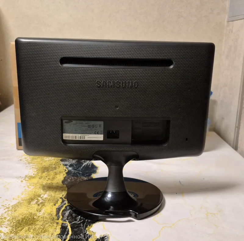 Samsung LCD monitor S19A10N SyncMaster 2 Samsung LCD monitor S19A10N SyncMaster 2