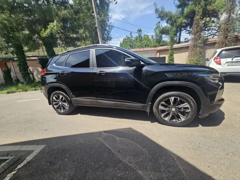 Chevrolet Tracker 2 Premier plus — фото 3