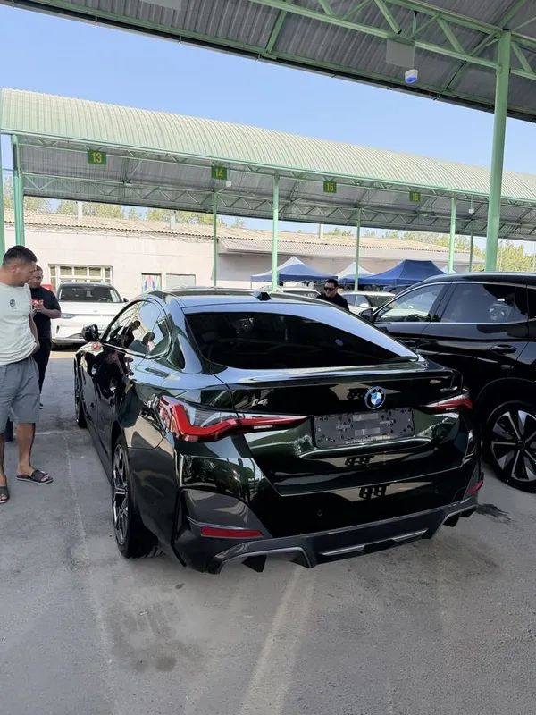 Bmw i4 e drive 40 Nemis zborka 3 Bmw i4 e drive 40 Nemis zborka 3