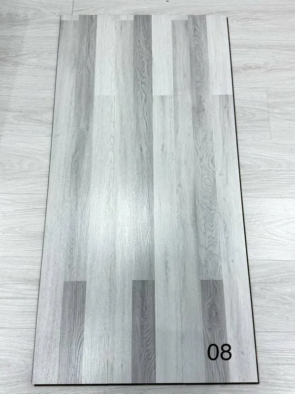 Laminat tarket 7mm 8mm — фото 1
