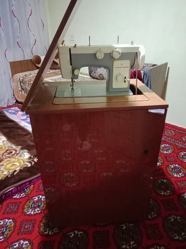 Chayka tikuv mashinasi sotiladi
