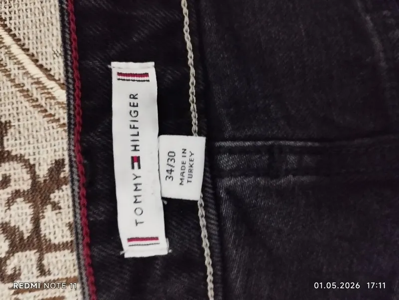 Мужские джинсы черного цвета размер 34/30 TOMMY HILFIGER .Оригинал .