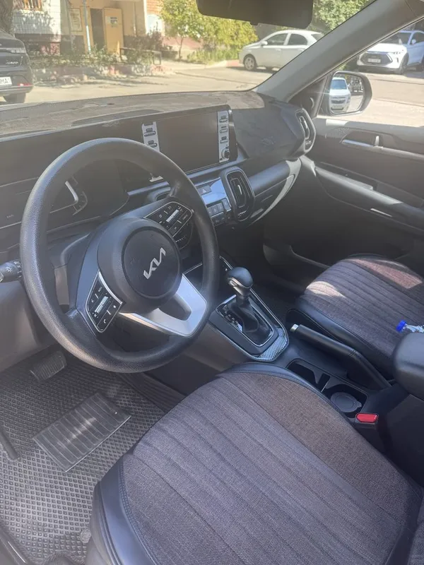 Kia sonet 2 pozitsla avtomat sotiladi 6 Kia sonet 2 pozitsla avtomat sotiladi 6