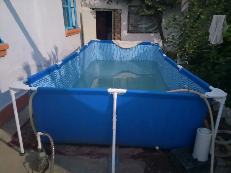 Продам бассейн новый 1
