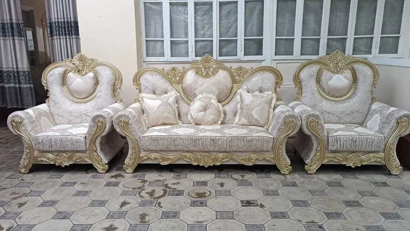 Yumshoq mebellar divan kreslo