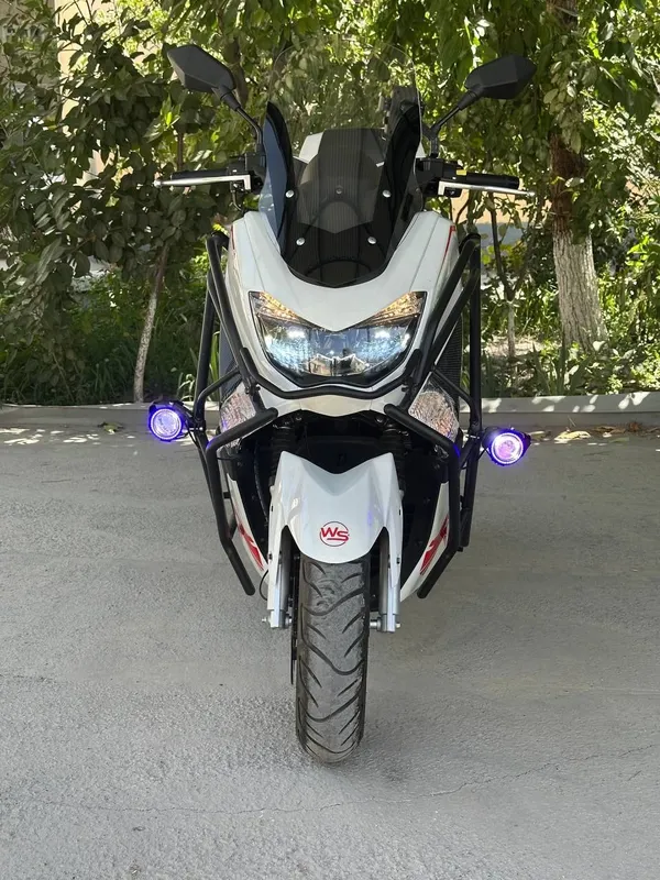 Продаётся скутер N-max