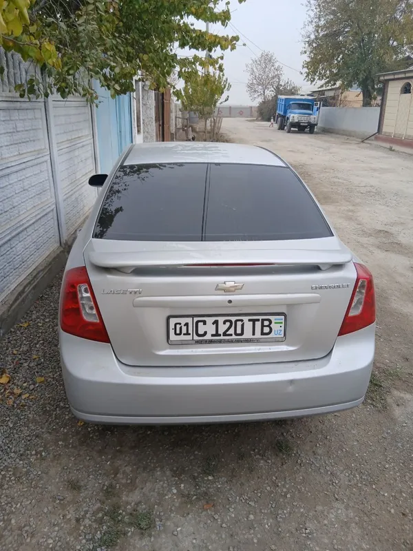 Chevralet Lacetti 2010 1.8 4 Chevralet Lacetti 2010 1.8 4
