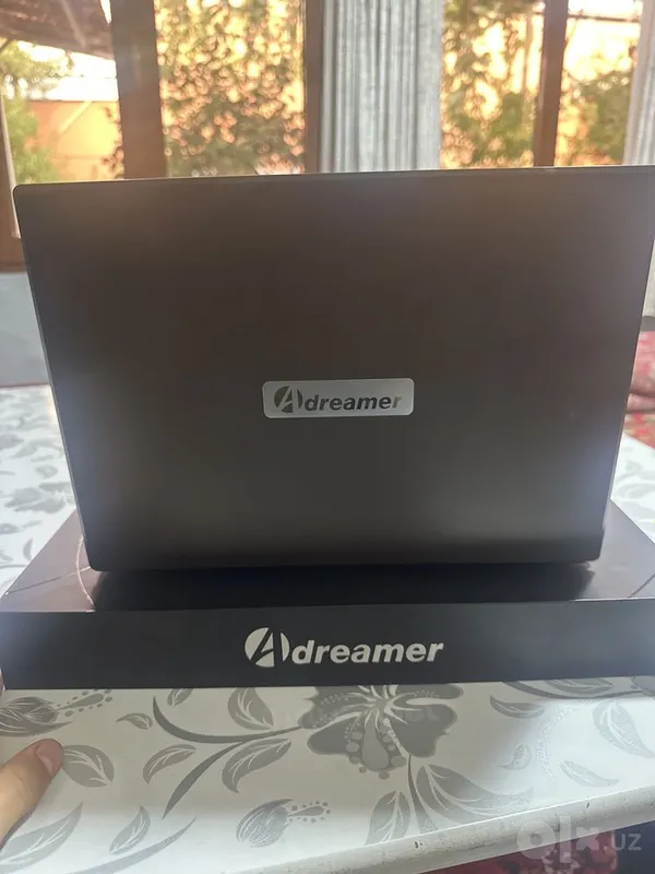 Noutbuk Adreamer. 8GB 3 Noutbuk Adreamer. 8GB 3