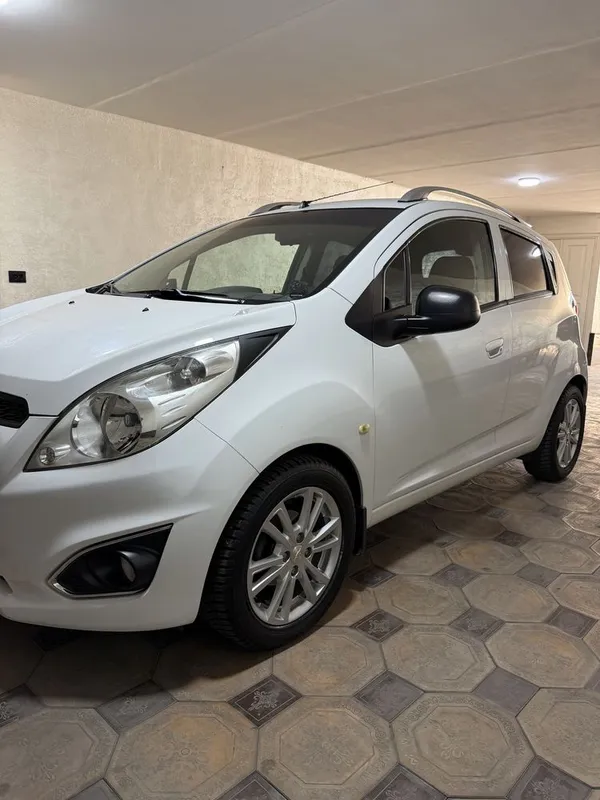 Chevrolet Spark 2017 | 79 000 km | Oq | Ideal holat — фото 2