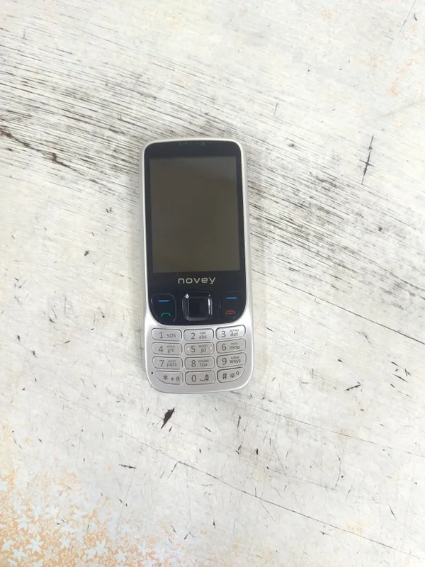 Кнопочный телефон Novey N630 3