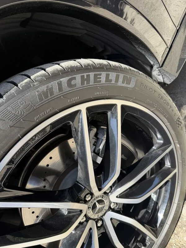 Mercedes Benz GLS 580 AMG — фото 9