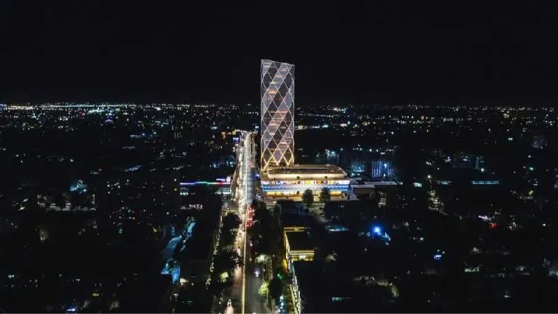 4 xonali kvartira, 99 m2, Yakkasaroy 1