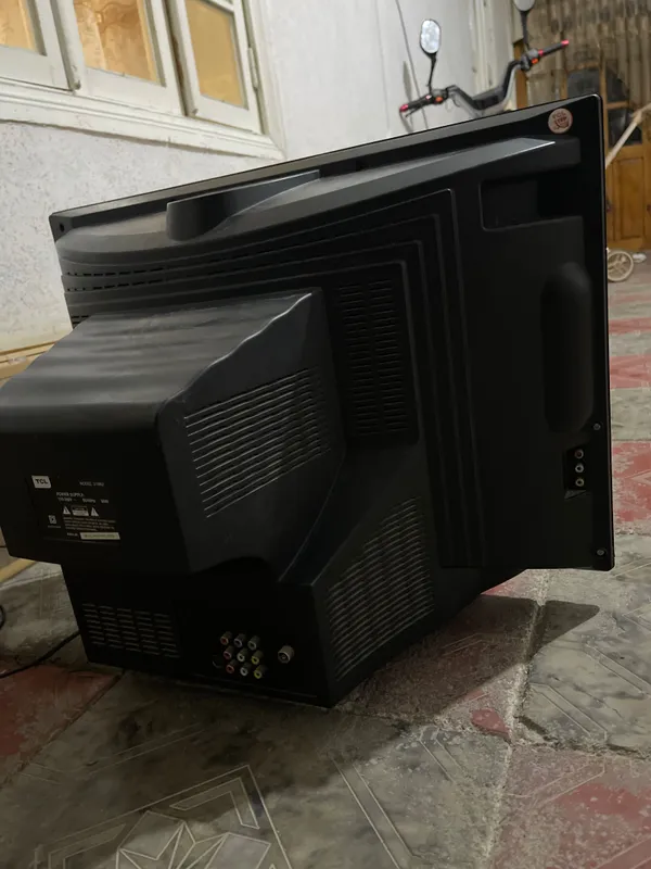 телевизор TCL с гарантией — фото 3 телевизор TCL с гарантией — фото 3