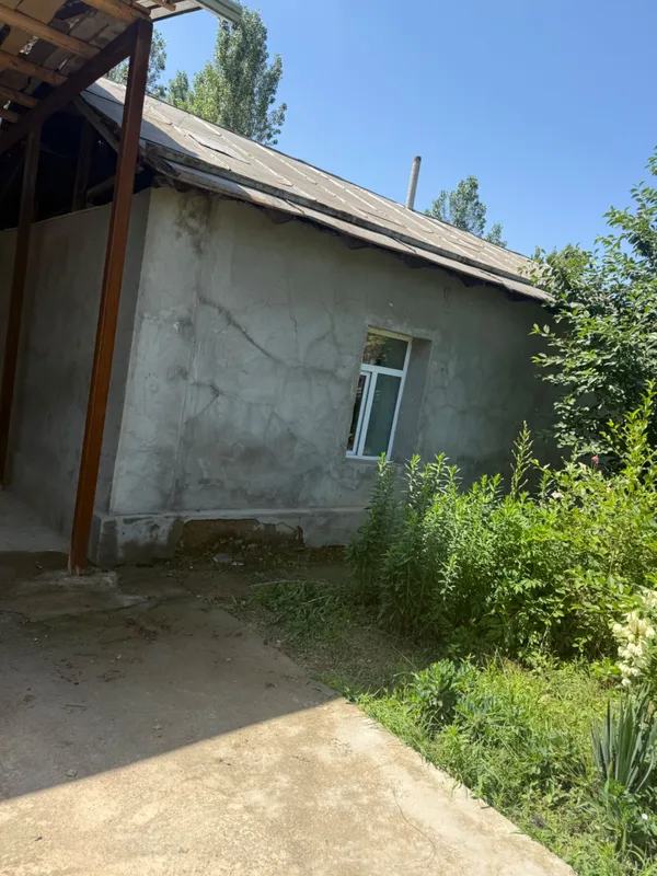 Hovli sotiladi , qurilgan uyi ham bor ichida — фото 3