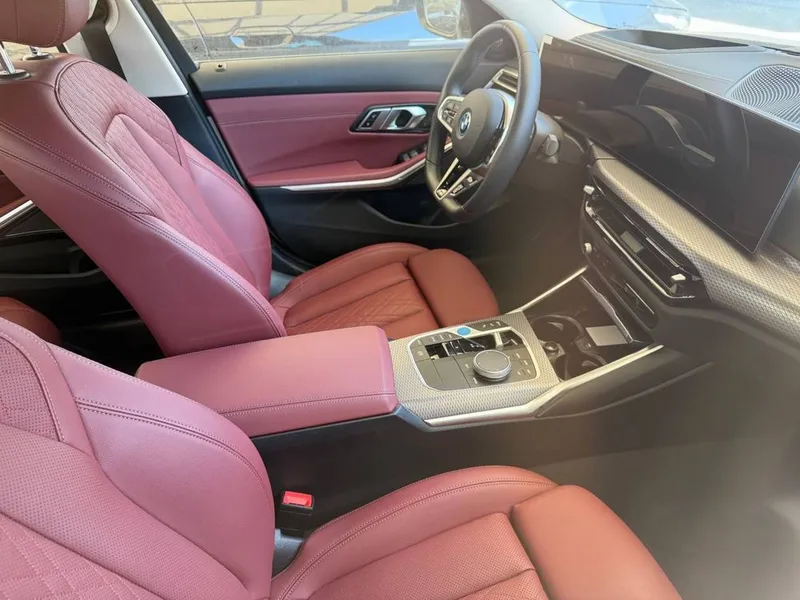 BMW i3 40L gaiyt sport 2024 yil restayling — фото 2