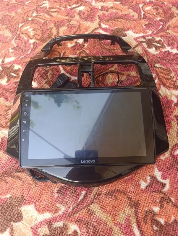 Srocna sotiladi spark monitor lenova ideal