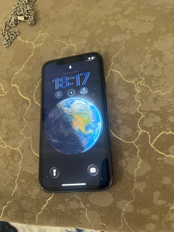 iPhone 11 память 64GB, ёмкость 72, состояние идеальное 5