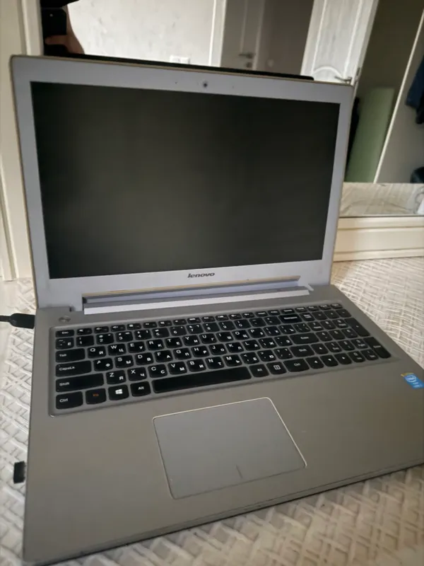 Lenovo noutbukini sotaman 1