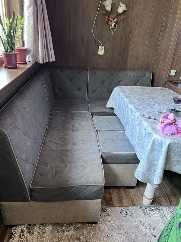 Кухонный уголок продаётся 1 Кухонный уголок продаётся 1