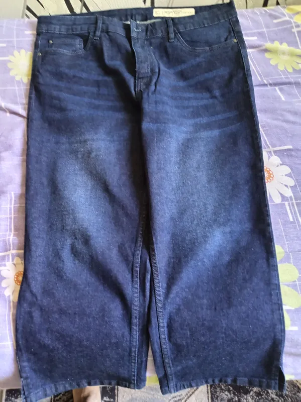 Продаю джинсы женские новые 1