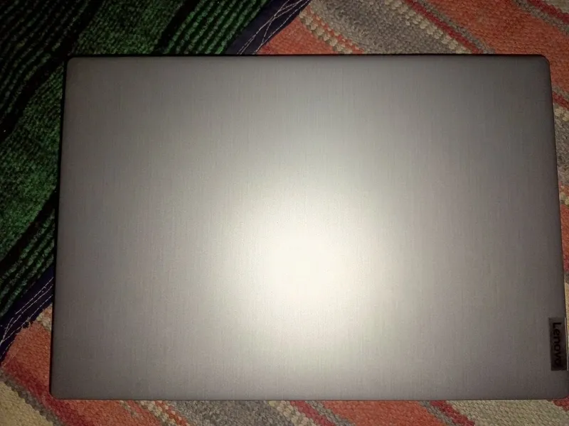Noutbuk Lenovo yangi 2 Noutbuk Lenovo yangi 2