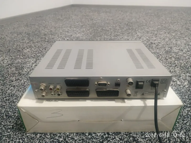 Тюнер openbox x-540 Продам 2 Тюнер openbox x-540 Продам 2