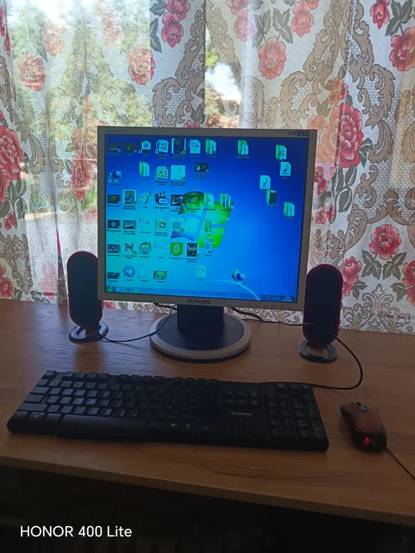 Stolni kompyuter sotiladi 1 Stolni kompyuter sotiladi 1